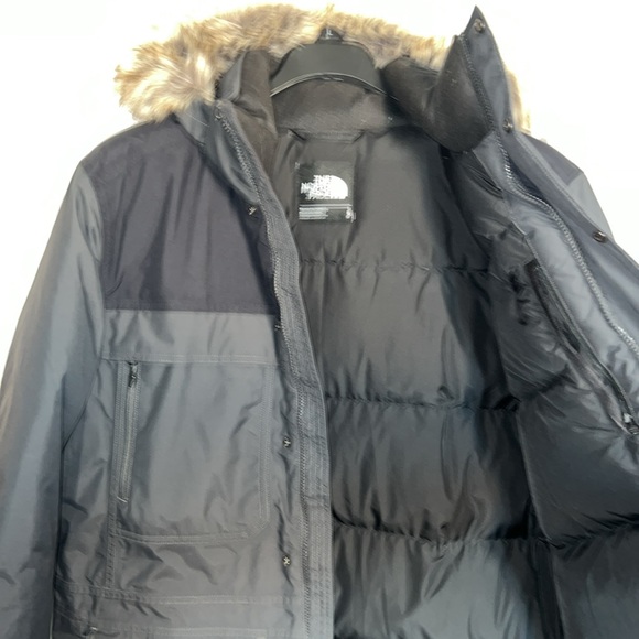 The North Face McMurdo Waterproof Bomber Jacket - Picture 3 of 4